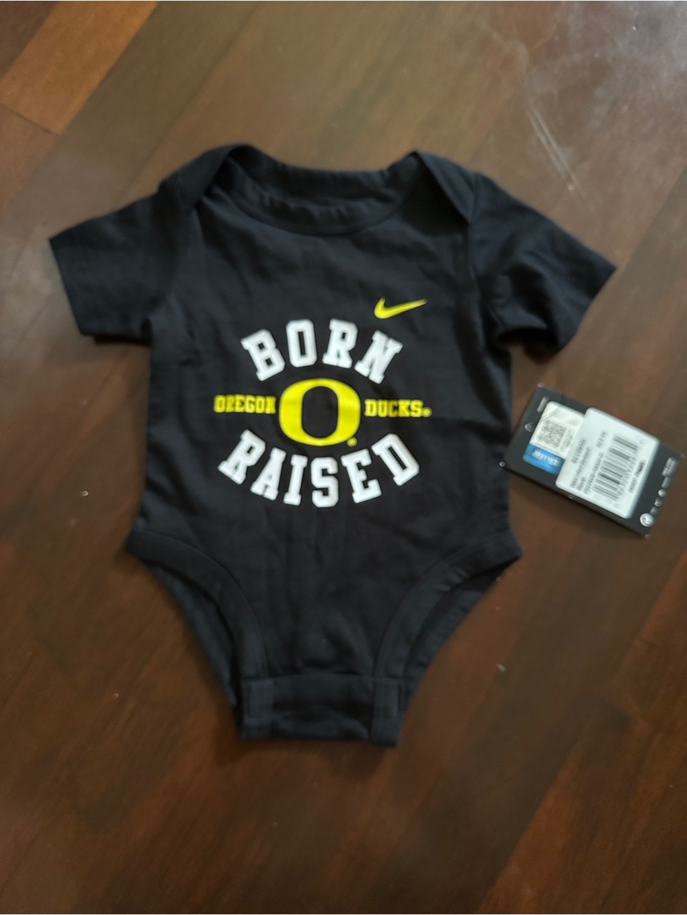 Nike Kids "Born & Raised" Oregon Ducks Black One-Piece body suit size 0-3 mo